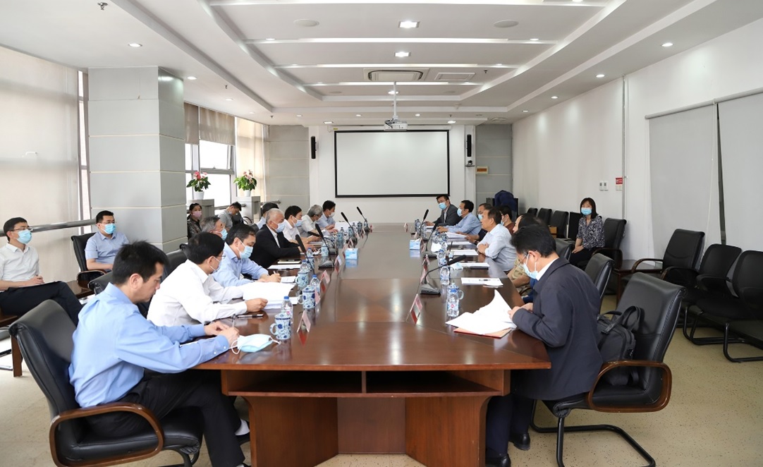 研究所会议室 二楼南会议室